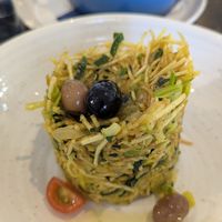 Leeks "à Brás" style at Bacalhau na Vila in Sintra