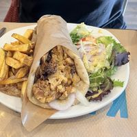 Brot mit Blumenkohlfüllung  at Kalí Órexi by Labocatorio in Bilbao