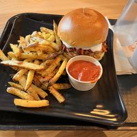 Shiitake Burger + baked frites  at Copper Branch - Stanley in Montreal