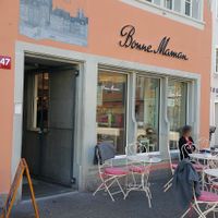 Exterior and outdoor seating at Bonne Maman in Winterthur