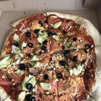 Pizza pomodora   at Vrouwe Jakoba in Schiermonnikoog