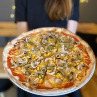 Delicious vegan pizza 🍕👍🏼 at Pizza Bar Hradlo in Olomouc