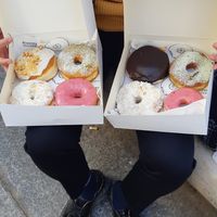 Délicieux donuts at Boneshaker Doughnuts in Paris