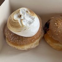 Mae West  at Boneshaker Doughnuts in Paris