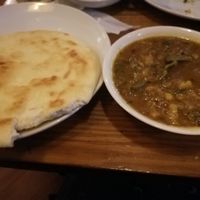 Vegetarian curry and vegan bread at Nepal Station in Nagoya