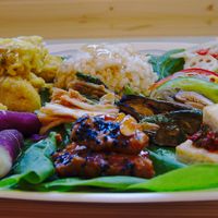 The item front and center is my favorite dish, called 콩살맛나! I hope you can try it! at Loving Hut - Seoshin in Jeonju