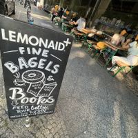 outside  at Fine Bagels @ Shakespeare and Sons in Berlin