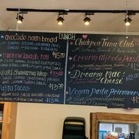 Great lunch menu.  They can make everything gluten free at Journey Cafe in Kailua Kona