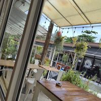 Outside seating at Nui Bakery in Koh Tao