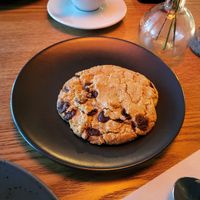Oat flour chocolate chip cookie at Dråpe in Aalesund
