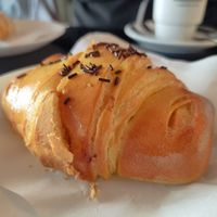 Croissant recheado de cacao at Café Flávio in Braga