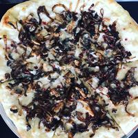 Carmalized onions pizza at Jane's Pizzeria in Fountain Valley