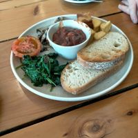 Vegan big breakfast at The Greedy Cow in Lake Tekapo