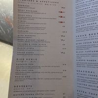 Clearly labelled vegan starters   at Vatten Ramen - Zeedijk in Amsterdam