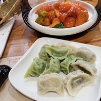 Sweet and sour winter melon (a weird choice of vegetable to prepare this way) and dumplings (only okay) at WángYǔYān Sù Fāng 王语嫣素坊 in Dali