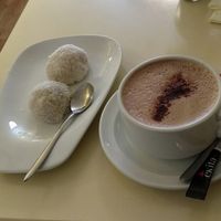 Boules de coco et un chocolat au lait de soja, très bonne association! at Loving Hut in Paris