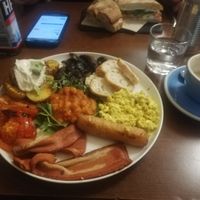 The vegan full english breakfast at El Petit Princep in Barcelona