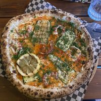Vegan scampi pizza at Pazzi in Stockholm