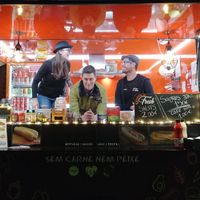 Presentes no carnaval de Torres Vedras at Fresh - No Meat No Fish in Miragaia