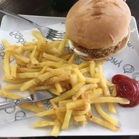 Vegan burger (included vegan mayonnaise) at Garlic Grill House in Samos