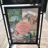 An overview of the cafe  at Bluebirds in the Backyard in Dordrecht