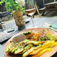 Altijd weer een feestje! 🤍 at Bluebirds in the Backyard in Dordrecht