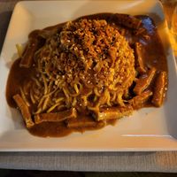 Erdnuss Nudeln mit Tofu at Sesame in Valletta