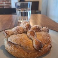 Hojaldra con relleno de pumpkin spice 🫶🏻 at Café Vegetal in Mexico City