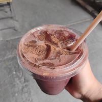 chocolate semi amargo con cardamomo con agua at Café Vegetal in Mexico City