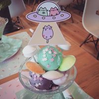 Pastel Pusheen vegan sundae (blue banana, pink lemonade and blueberry) at ARTBOX in Brighton