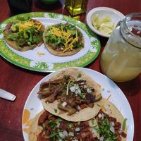 Tacos y sopesitos. Pastor y bistec at Gold Taco in Mexico City