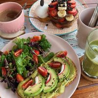 Avocado bread and “Nutella” pancakes at Sugar Rabbit Kaffé in Albufeira