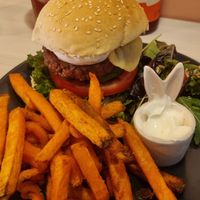 Sugar burger at Sugar Rabbit Kaffé in Albufeira