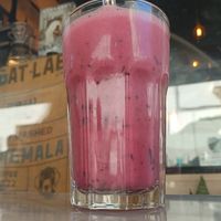 Dragon smoothie at Sugar Rabbit Kaffé in Albufeira