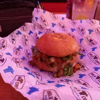 I had the Veggie burger and it was good. Ordered without cheese. Not sure about the bun though at Holy Cow - Colosio in Hermosillo