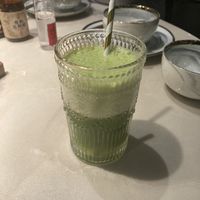 Cabbage Apple Juice at Yangege 焱格格蔬食料理火锅 in Shanghai