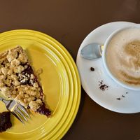 Flat White mit Hafermilch  at Heinrichs Plant-based Kitchen in Paderborn
