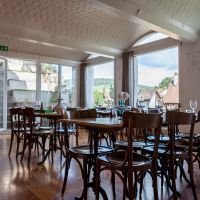 The restaurant is bright and flooded with light, very nice. at Trudelkeller in Baden