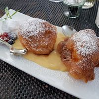 Butzbibbelche. Marille gefüllt mit Marzipan in Bierteig ausgebacken at La Fee in Gelnhausen