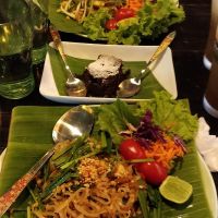 2 vegan Pad Thai, Chocolate brownie and 2x Ice Coffee at Mr Green in Chiang Mai