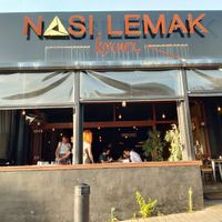 Outside of restaurant at Nasi Lemak Korner in Como