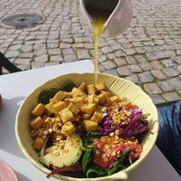 Buddha bowl at Figo de Pita in Olhao
