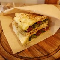 Vegan cheese, broccoli and tomatoes at A'Marenna in Sorrento