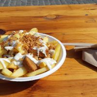 Nuggets and fries at The Vegan Butcher's Choice in Brussels