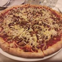Pizza at Napfényes Restaurant & Confectionery in Budapest
