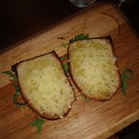 Cheesy garlic bread at Donatellos in Maynooth