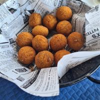 Croquetes veganos at Campomar in San Vicente De La Barquera