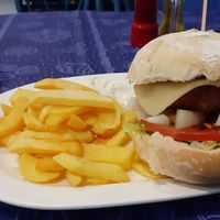 Perfect Beyond Meat Burger! Big like! at Campomar in San Vicente De La Barquera