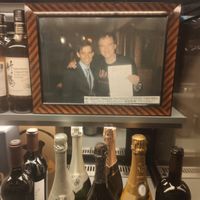 Tarantino with the restaurant owner at Gonpachi - Nishiazabu in Tokyo