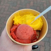 strawberry and mango sherbet at Sylter Eismanufaktur in List